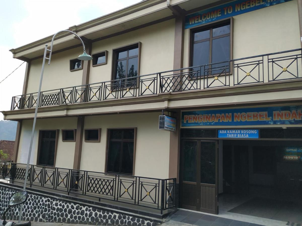 Hotel "Ngebel Indah" Bagian luar foto