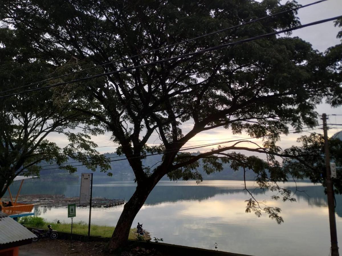 Hotel "Ngebel Indah" Bagian luar foto